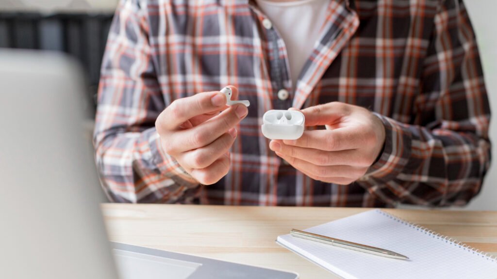 How to Choose Best Wireless Earbuds Under $200 In 2024